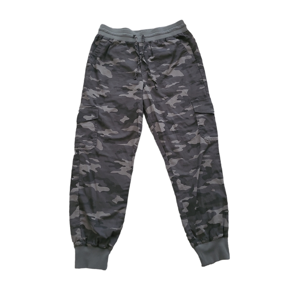 EUC Gap women's Army print Activewear pants, S